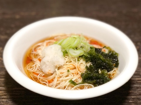 あおさ入りぶっかけラー油そうめん